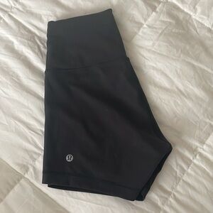 Lululemon Wunder Train 4inch inseam